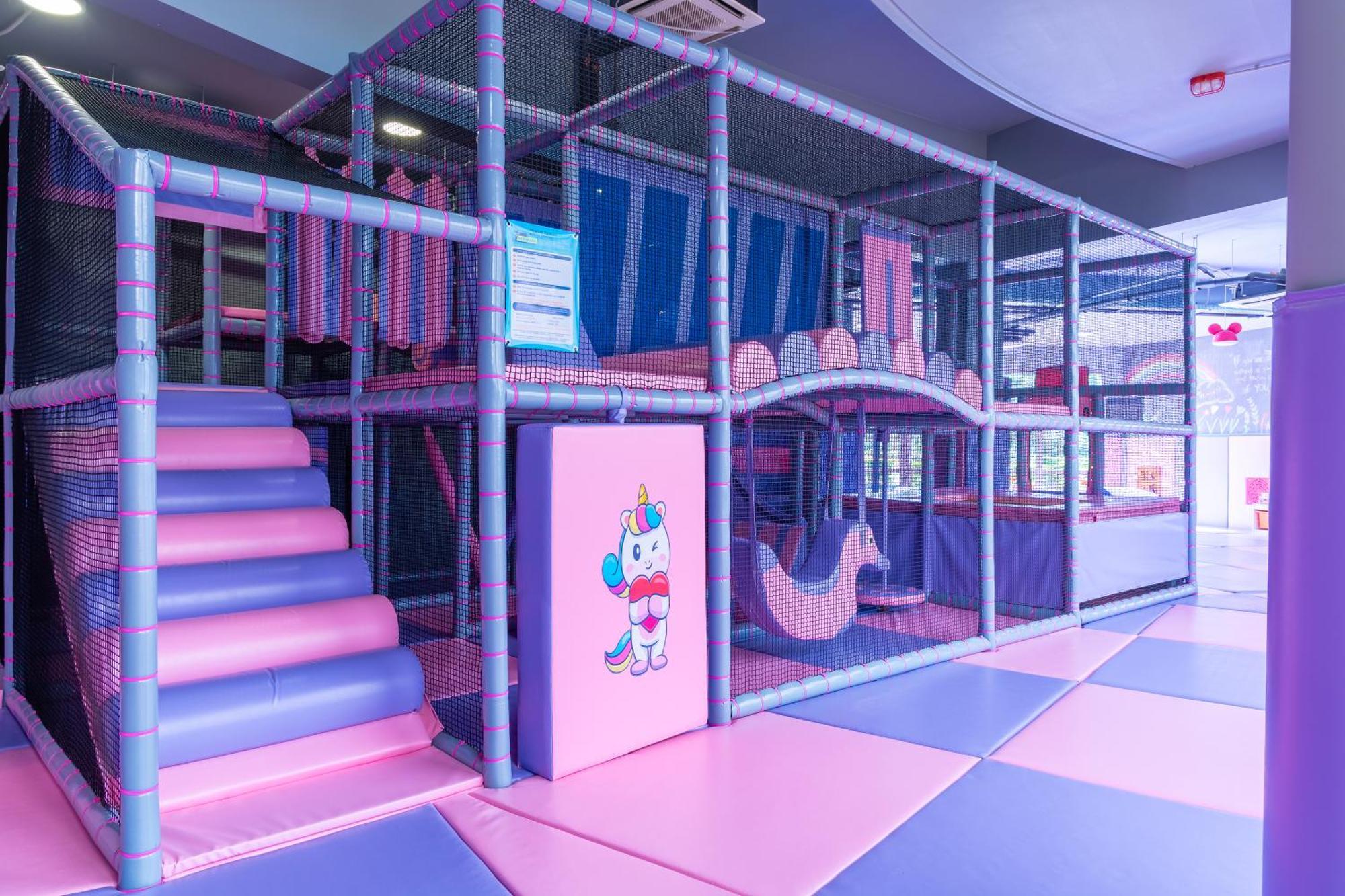ミラッジオ サーマル スパ リゾート パリウリ エクステリア 写真 The indoor playground at the centre