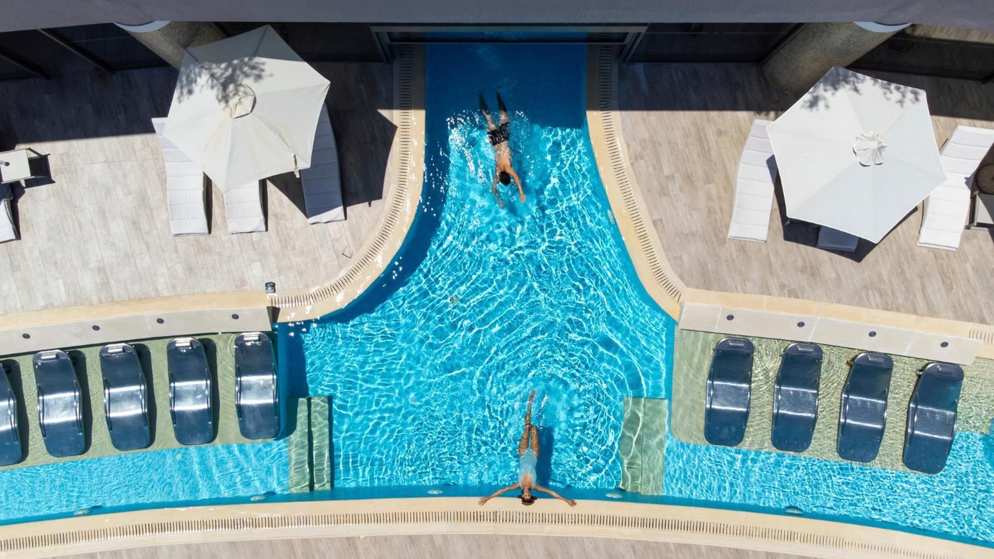 ミラッジオ サーマル スパ リゾート パリウリ エクステリア 写真 The 25m swimming pool